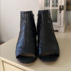 Open toe shoe boots